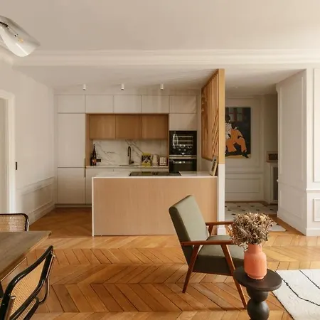 Luxury Saint Germain Des Pres Apartment Paris